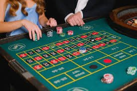 Slots ဂိမ်း Jackpot Megaways မြန်မာ players ကစားနေသောမြင်ကွင်း